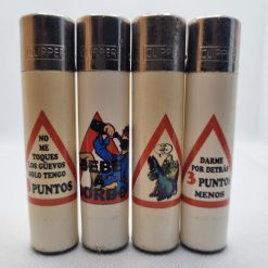 Mecheros Clipper originales edición Señales de alerta de conducción dibujadas completa fabricados en España. Una serie de 4 mecheros Clipper sin gas del universo del motor y el humor para todos los coleccionistas de mecheros Clipper de todo el mundo. Una colección de mecheros Clipper perfecta para todos los apasionados del coleccionismo de los Clippers.