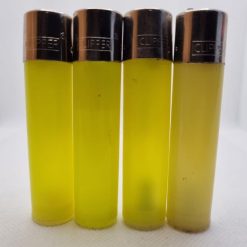 Mecheros Clipper originales monocolor; amarillo fabricados en España. Una serie de 4 mecheros Clipper lisos de distintas tonalidades de amarillas para todos los apasionados del coleccionismo de los mecheros Clipper. ¡Con estos mecheros Clipper podrás estampar o dibujar lo que tu quieras y tener un mechero único!
